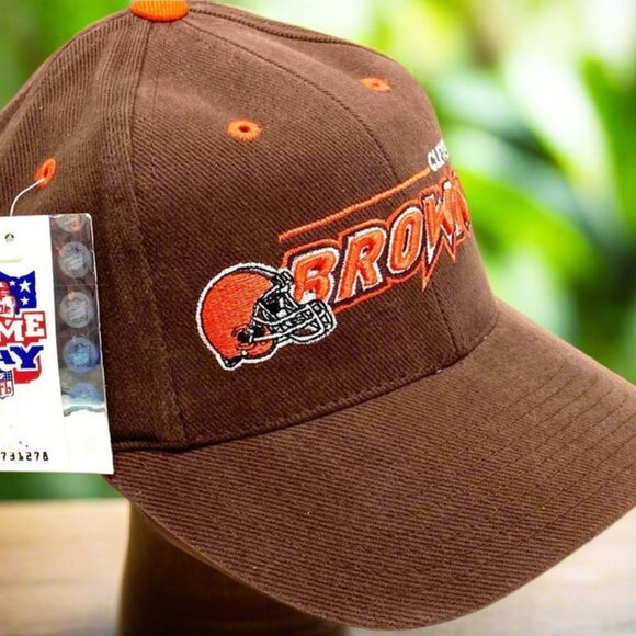 Cleveland Browns Vintage Late '90s NFL "3-D Browns" NOS Cap from Logo Athletic - Picture 2 of 6